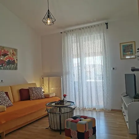 Irena With Sea View Apartmán Fažana