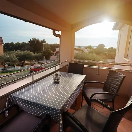 Apartmán Irena With Sea View *